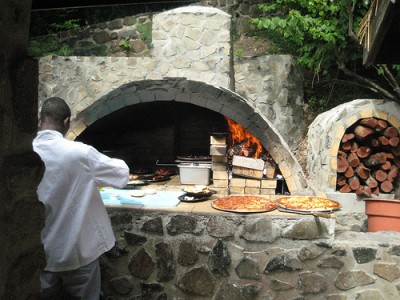 outdoor-pizza-oven.jpg